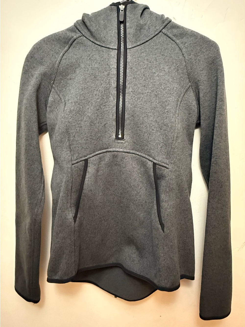 lululemon athletica Women's Gray Half-Zip Hoodie Pullover